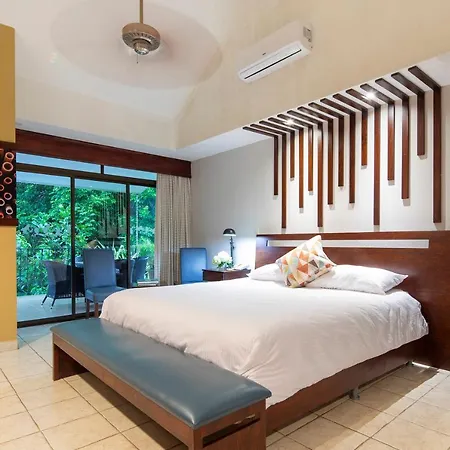 Pumilio Mountain & Ocean Hotel Jaco Exterior photo