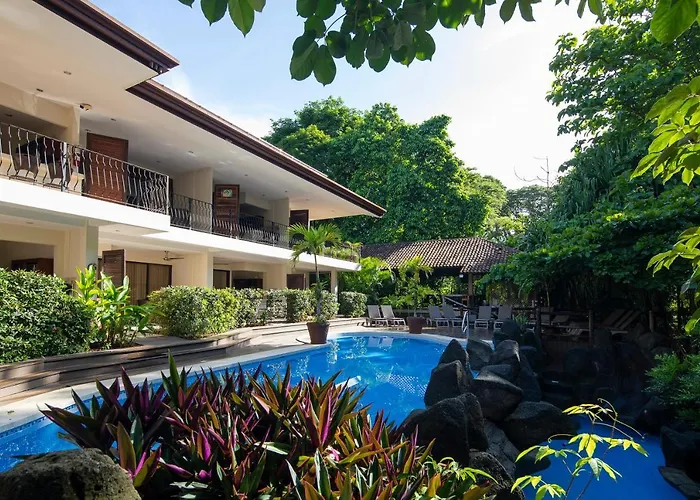 Pumilio Mountain & Ocean Hotel