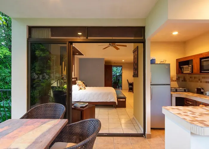 Pumilio Mountain & Ocean Hotel